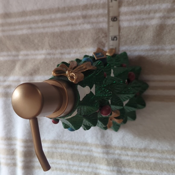 Christmas soap dispenser - Picture 3 of 7